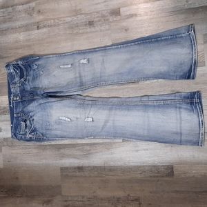 NWOT Amethyst Distressed Jeans Size 11